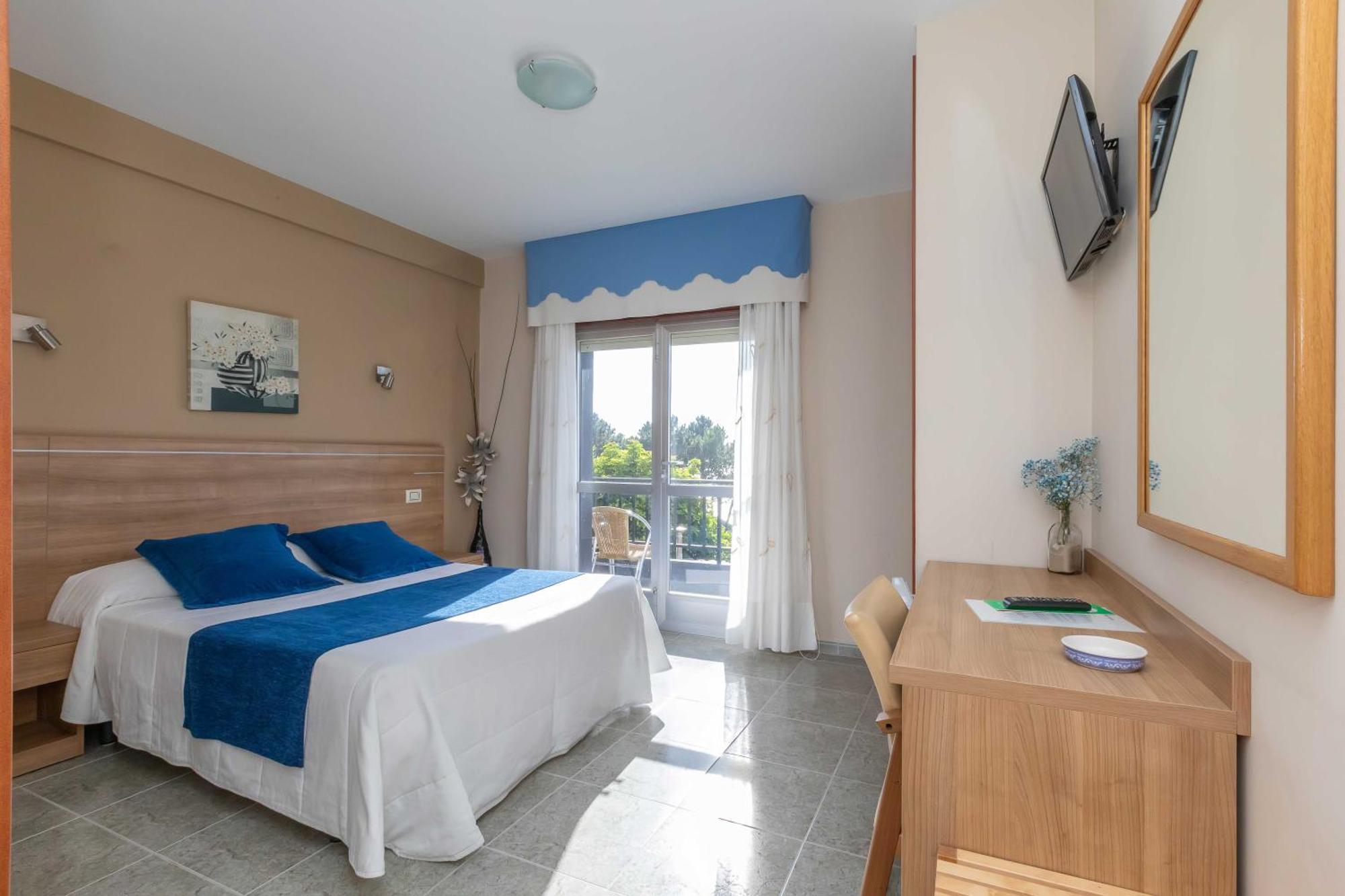 Hotel Foxos 2*